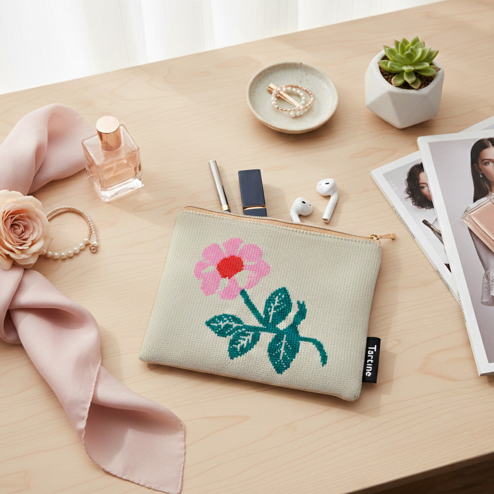 タルティンブーケ ニットバッグ ミルクイチゴ オードリーバニティ